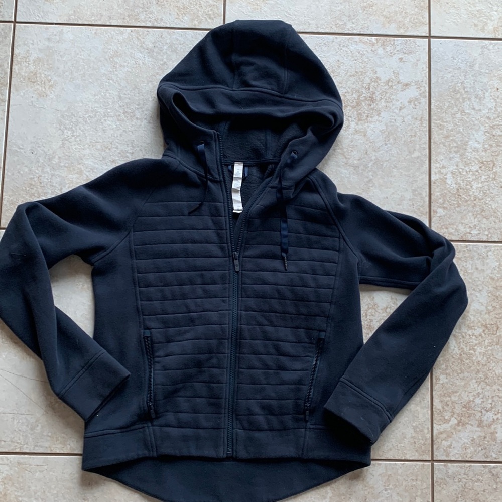 Lululemon Zip up Hoodie. - Picture 1 of 5